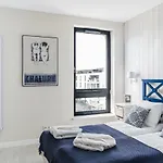 Blue Marina - Okrzei Residence - By Lion Apartments