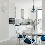 Blue Marina - Okrzei Residence - By Lion Apartments 公寓 索波特
