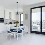 公寓 Blue Marina - Okrzei Residence - By Lion Apartments *