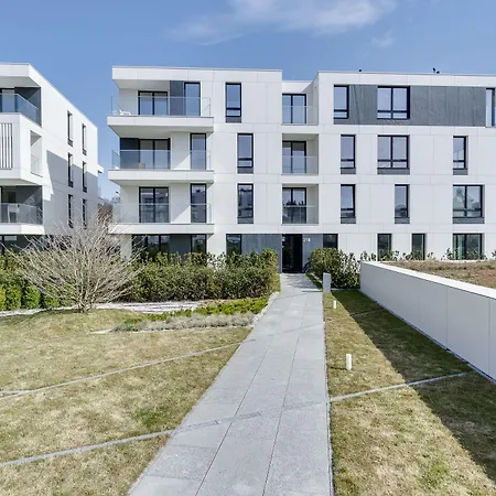 Blue Marina - Okrzei Residence - By Lion Apartments * 索波特