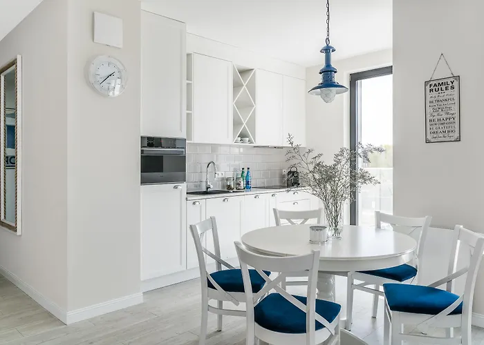 Blue Marina - Okrzei Residence - By Lion Apartments *