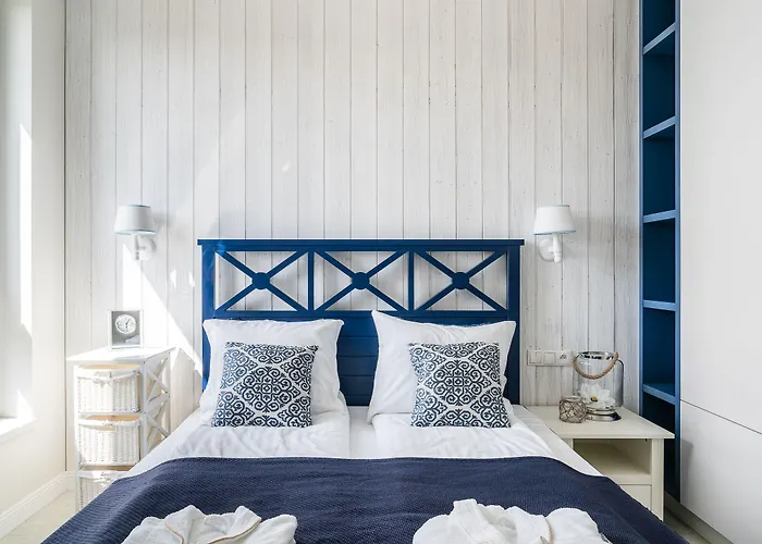 Blue Marina - Okrzei Residence - By Lion Apartments Lägenhet *